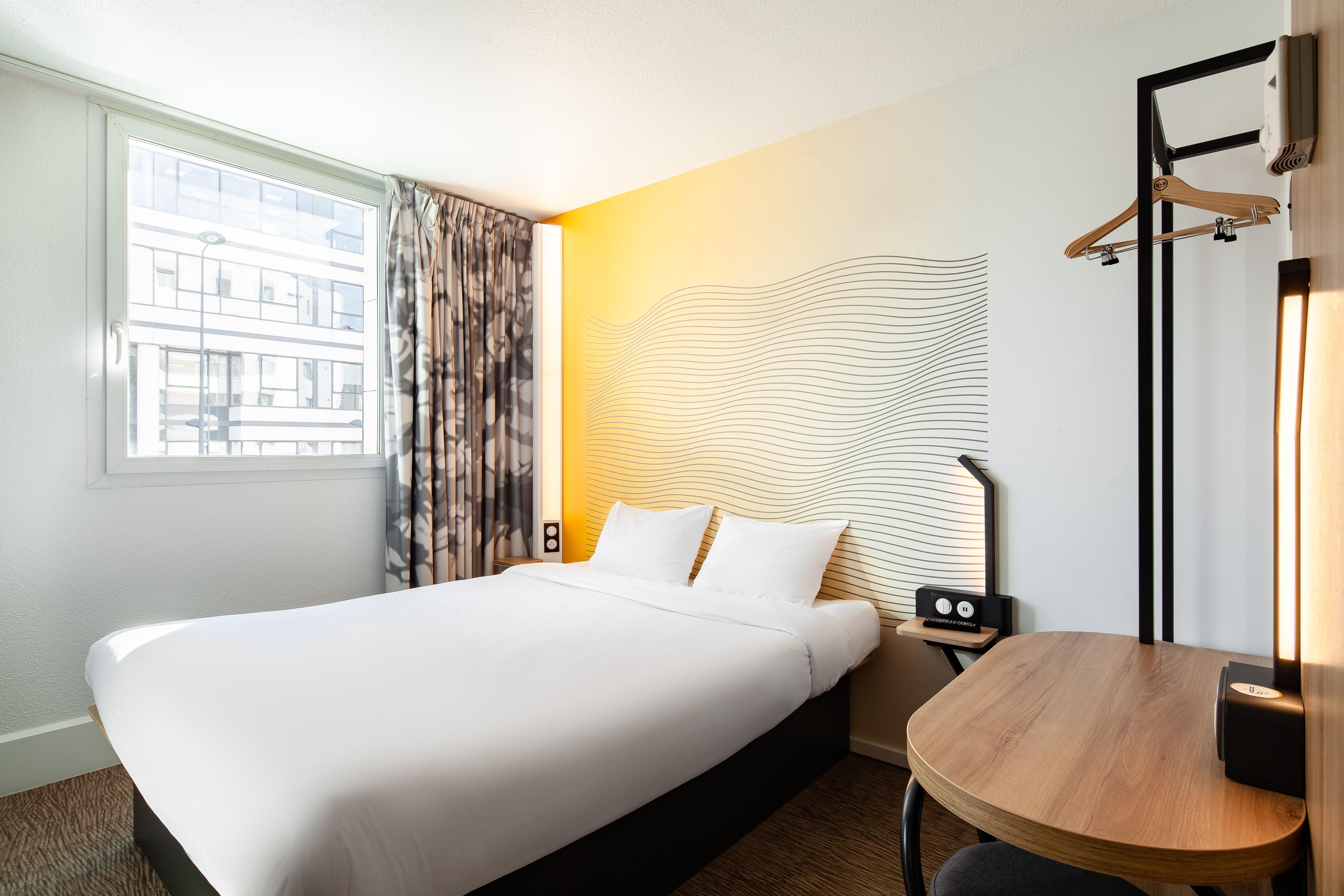 B&B Hôtel Paris Saint-Denis Pleyel Exterior foto