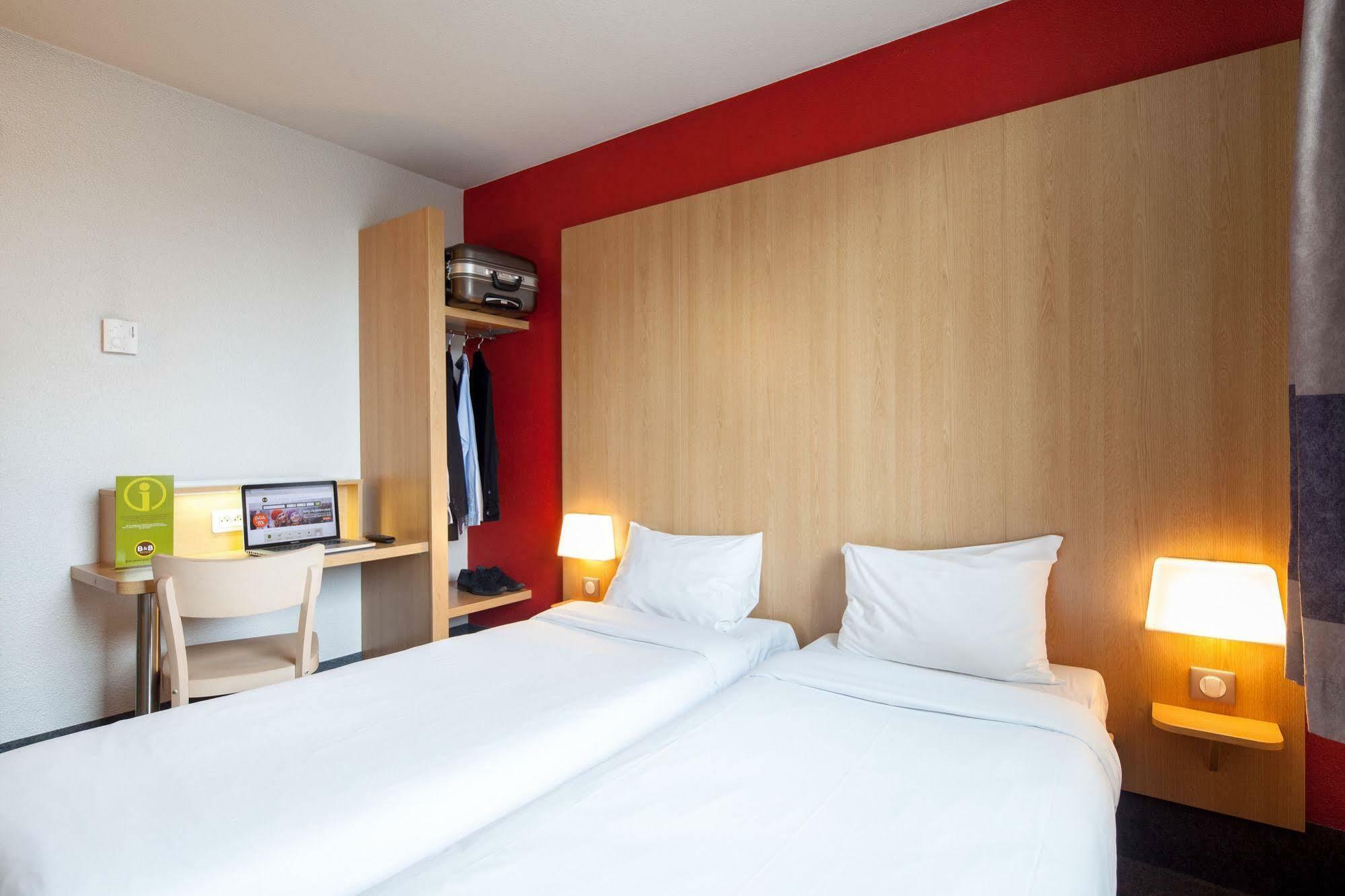 B&B Hôtel Paris Saint-Denis Pleyel Exterior foto